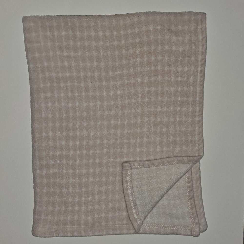 Tahari Baby Pink White Squares Fleece Baby Blanket 30" x 37" RN 157035